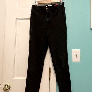 Black Skinny jeans
